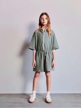 NWT Zara Casual Short Sleeve Drawstring Romper in Sage Green size 9